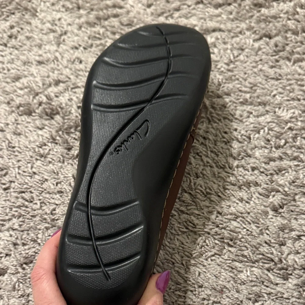 Clarks Brown Leather Slip-Ons - Picture 4 of 5